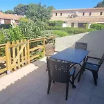 T2 Climatisee Avec Terrasse Dans La Pinede - Fr-1-607-87