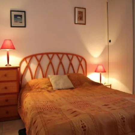 T2 Climatisee Avec Terrasse Dans La Pinede - Fr-1-607-87 Vakantiehuis