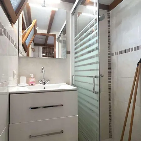 Tatil Evi T2 Climatisee Avec Terrasse Dans La Pinede - Fr-1-607-87