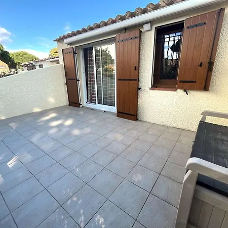 T2 Climatisee Avec Terrasse Dans La Pinede - Fr-1-607-87 * Agde